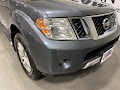 2010 Nissan Pathfinder LE