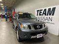 2010 Nissan Pathfinder LE