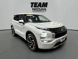 2024 Mitsubishi Outlander PHEV SEL